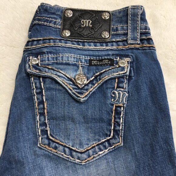 Miss Me Classic Bootcut Denim Jeans Size 28 x 32.5" - Picture 1 of 16
